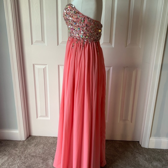 Pink prom dress (donated) - Picture 3 of 10